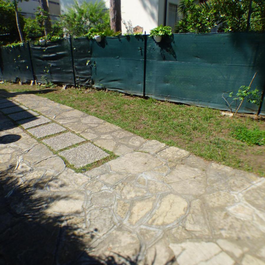 Villetta Anna Tirrenia Exterior photo